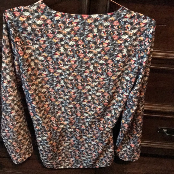 Adorable floral tunic - Picture 3 of 7